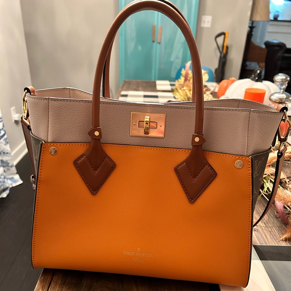 Louis Vuitton On My Side Tote Leather with Monogram Canvas MM